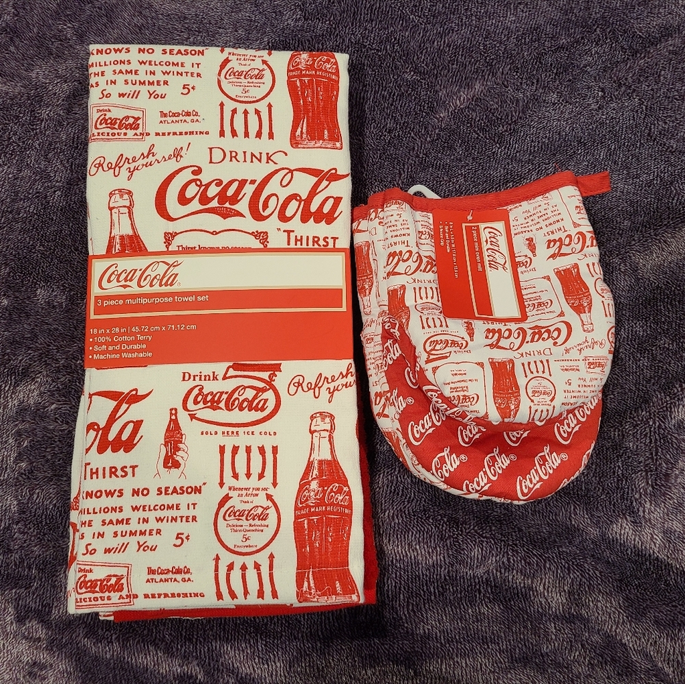 Coca-cola towels and oven mitts
